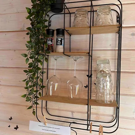 Le Chalet, Brussels South Airport Apartment