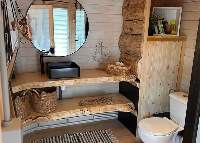 Apartment Le Chalet, Brussels South Airport *