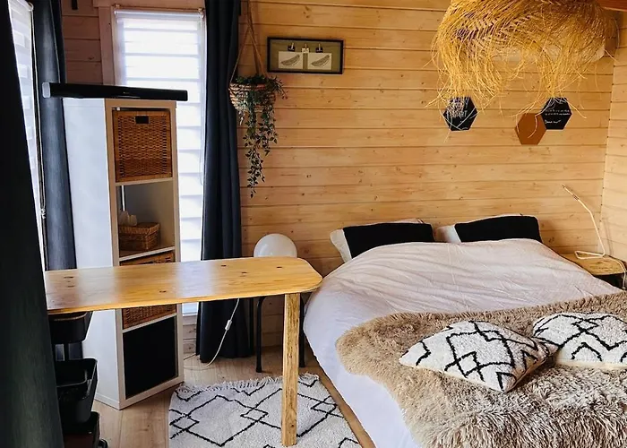 Apartment Le Chalet, Brussels South Airport *